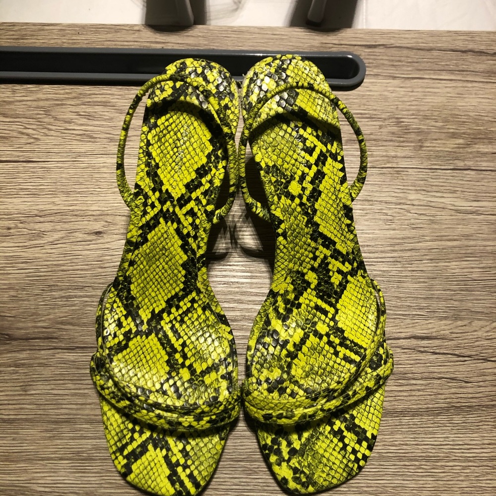 ZARA SANDALS